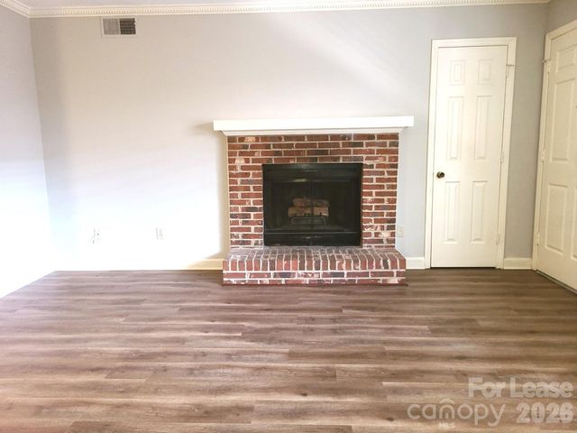 2141 Selwyn Avenue 206, Charlotte, NC 28207