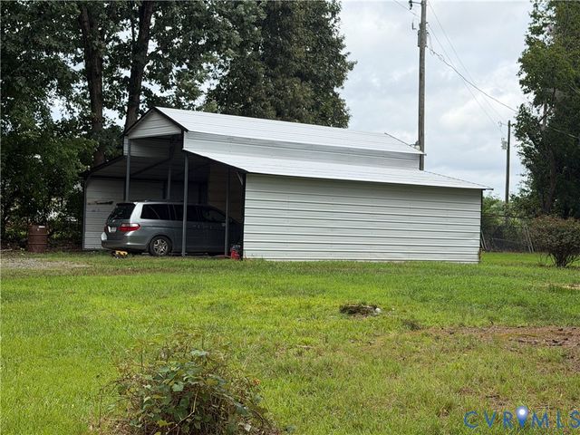 8207 Sebera Rd, Prince George, VA 23875
