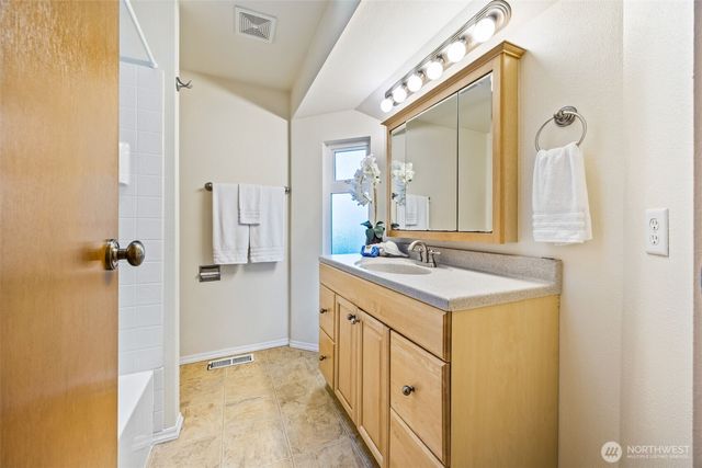 3001 Smithers Court S, Renton, WA 98055