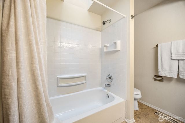 3001 Smithers Court S, Renton, WA 98055