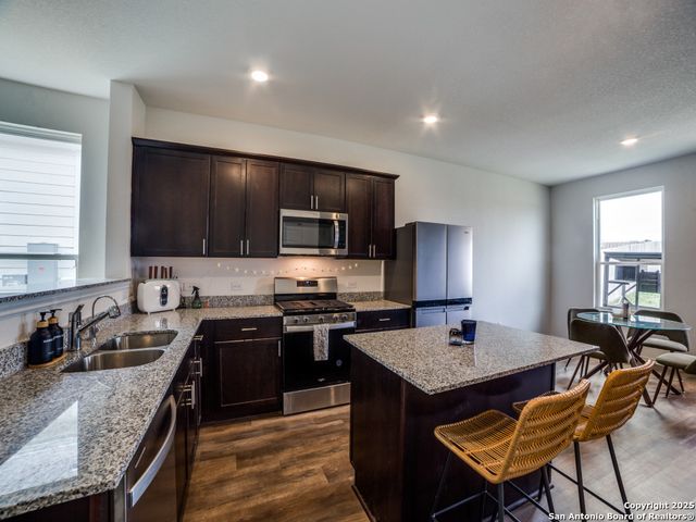 177 Acorn, Boerne, TX 78006