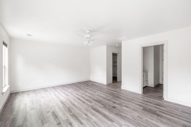 1723 W Avalon Circle, Charleston, SC 29407