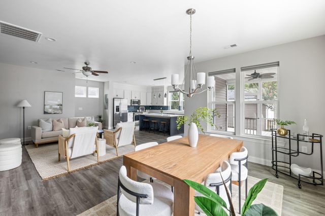 1723 W Avalon Circle, Charleston, SC 29407