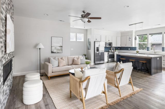1723 W Avalon Circle, Charleston, SC 29407