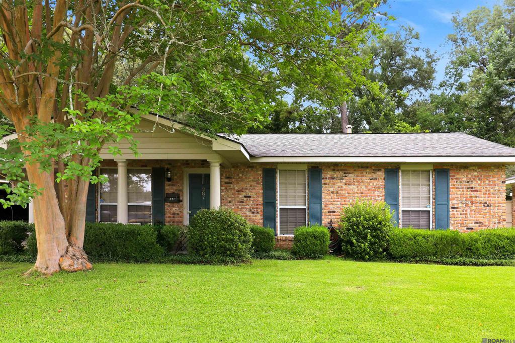 287 E Holly Dr, Baton Rouge, LA 70819