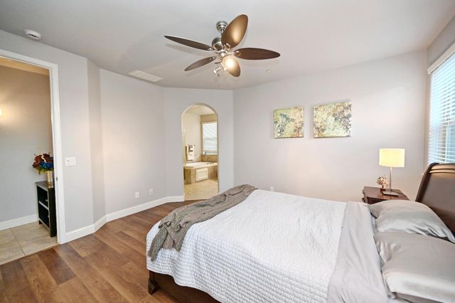 11333 N Cherry Sage Avenue, Fresno, CA 93730