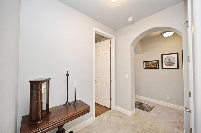 11333 N Cherry Sage Avenue, Fresno, CA 93730