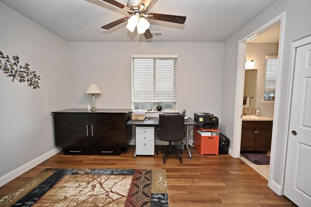 11333 N Cherry Sage Avenue, Fresno, CA 93730