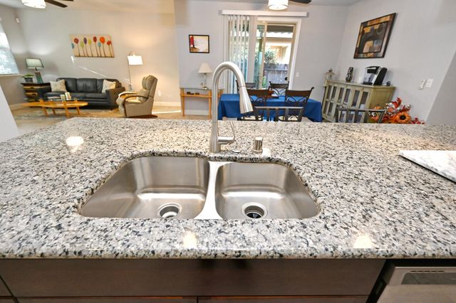 11333 N Cherry Sage Avenue, Fresno, CA 93730