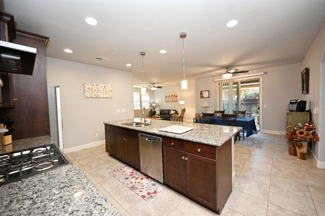 11333 N Cherry Sage Avenue, Fresno, CA 93730