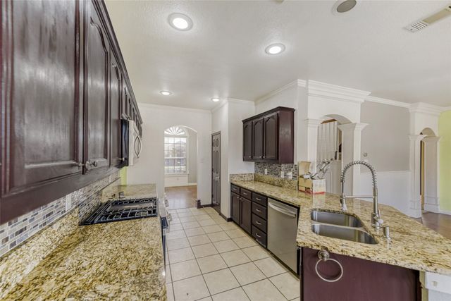 6427 Miranda Drive, Fort Worth, TX 76131