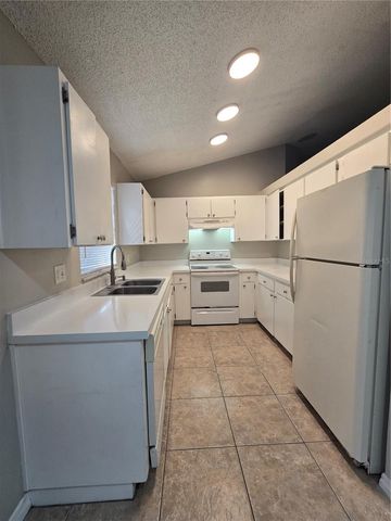 12109 CLEARBROOK COURT, Riverview, FL 33569