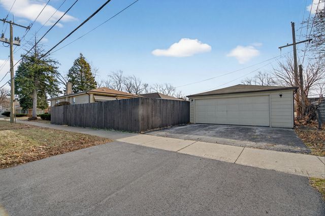 15400 Ingleside Avenue, Dolton, IL 60419