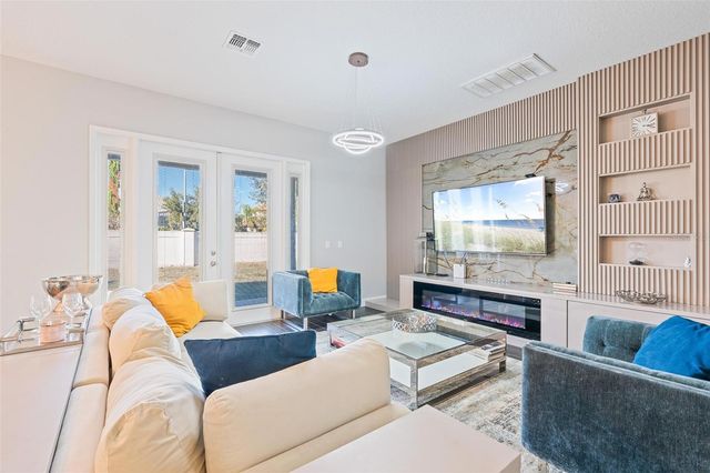 8324 LUDINGTON CIRCLE, Orlando, FL 32836