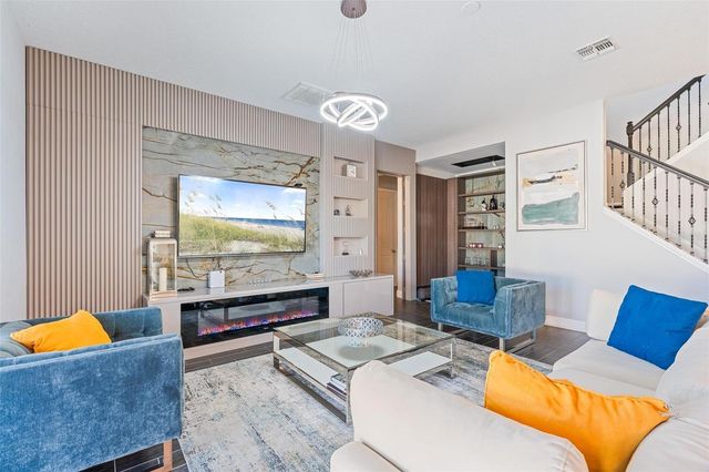 8324 LUDINGTON CIRCLE, Orlando, FL 32836