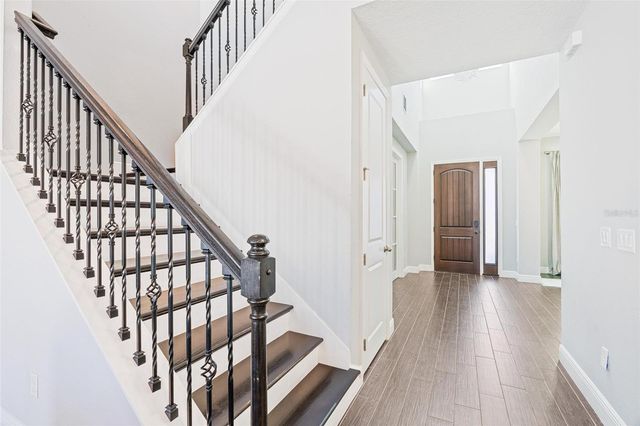 8324 LUDINGTON CIRCLE, Orlando, FL 32836