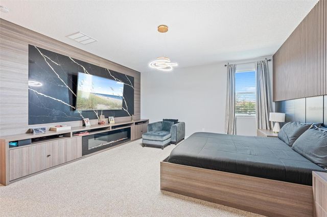 8324 LUDINGTON CIRCLE, Orlando, FL 32836