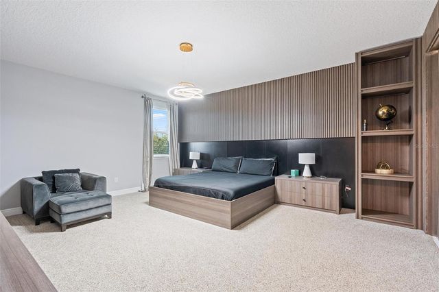 8324 LUDINGTON CIRCLE, Orlando, FL 32836