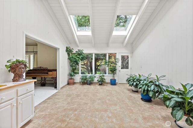 1 Forest Glen Lane SW, Lakewood, WA 98498