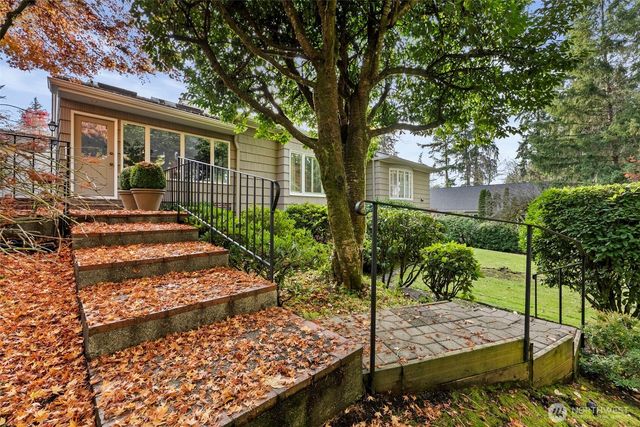 1 Forest Glen Lane SW, Lakewood, WA 98498