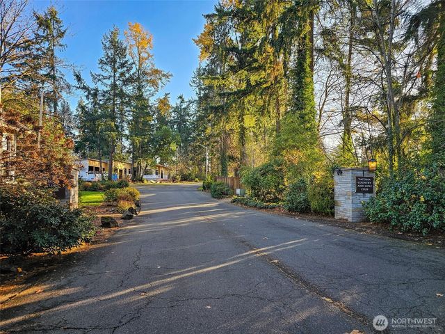 1 Forest Glen Lane SW, Lakewood, WA 98498