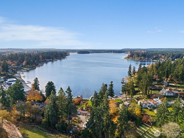 1 Forest Glen Lane SW, Lakewood, WA 98498