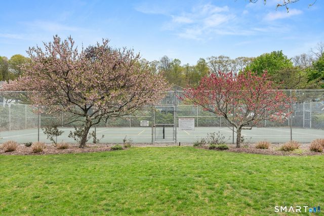 121 Fawn Ridge Lane 121, Norwalk, CT 06851