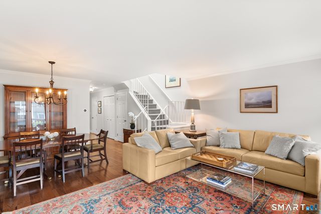 121 Fawn Ridge Lane 121, Norwalk, CT 06851