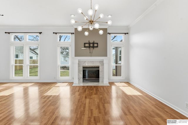 17265 Pine Street, Omaha, NE 68130