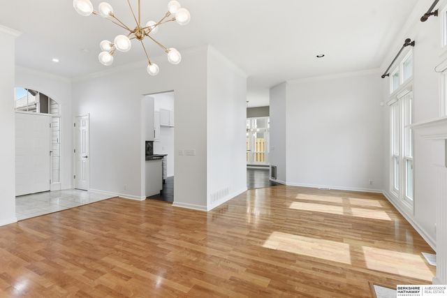 17265 Pine Street, Omaha, NE 68130