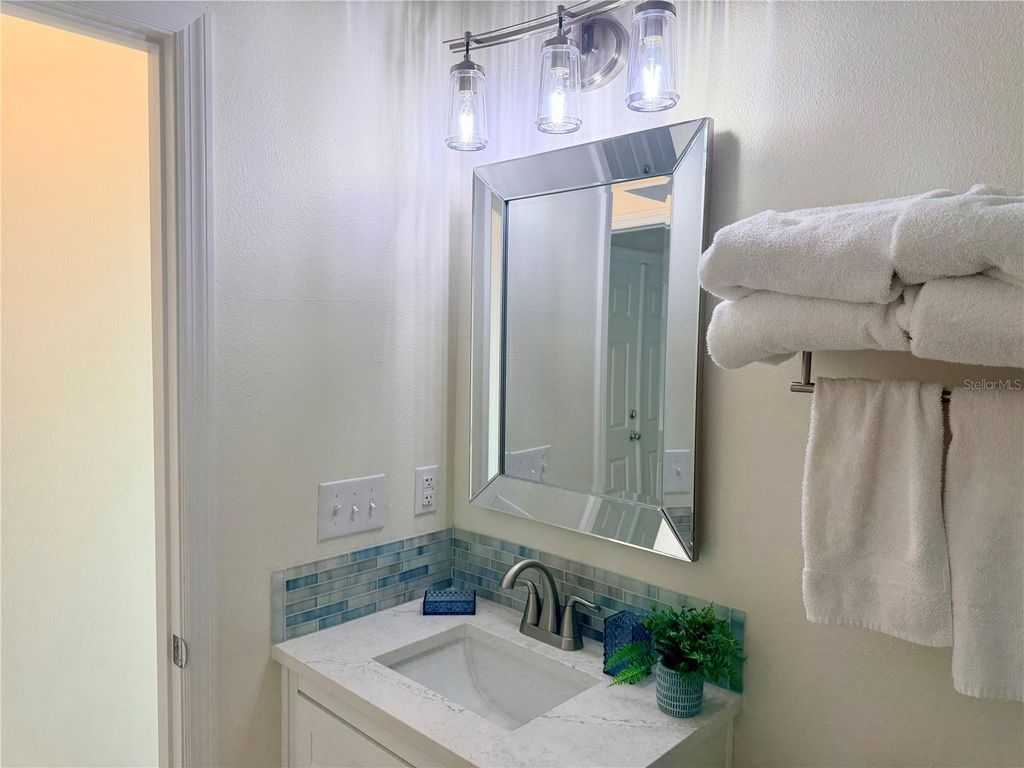 Image 16 of property listing at 9469 SE 49TH TERRACE, Webster, FL 33597