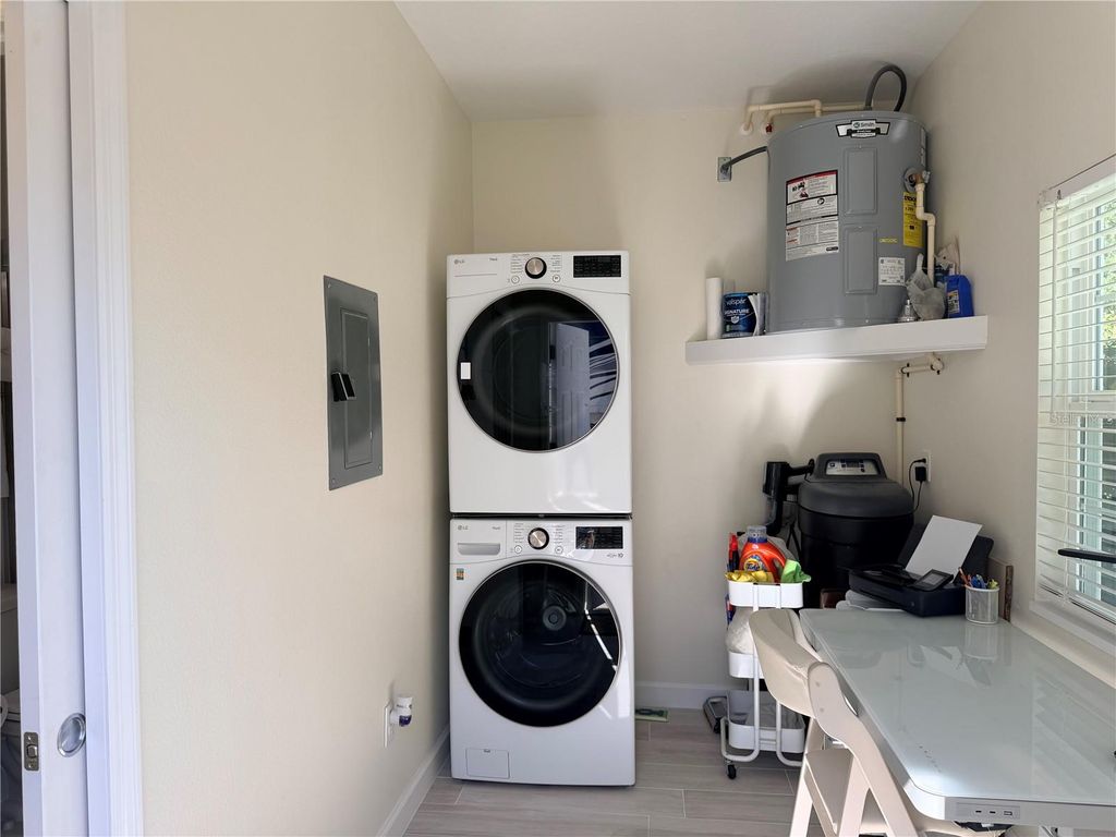 Image 17 of property listing at 9469 SE 49TH TERRACE, Webster, FL 33597