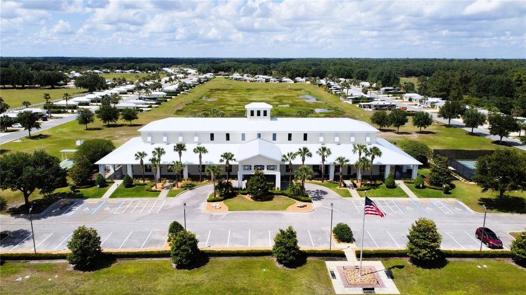 Image 22 of property listing at 9469 SE 49TH TERRACE, Webster, FL 33597