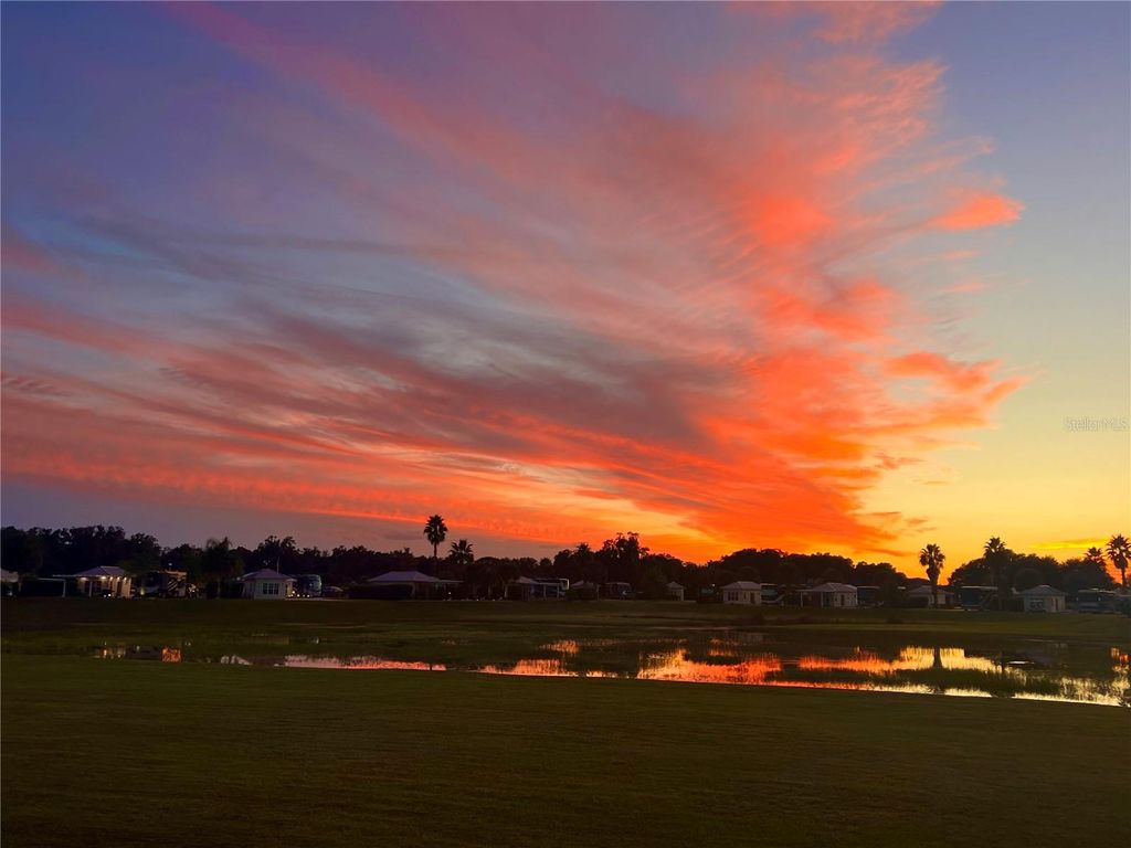 Image 30 of property listing at 9469 SE 49TH TERRACE, Webster, FL 33597