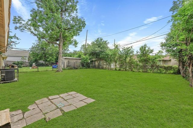 6314 Crestville Street, Houston, TX 77033
