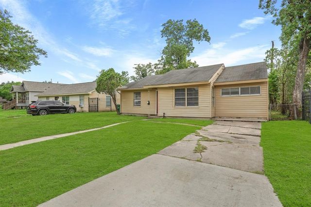 6314 Crestville Street, Houston, TX 77033