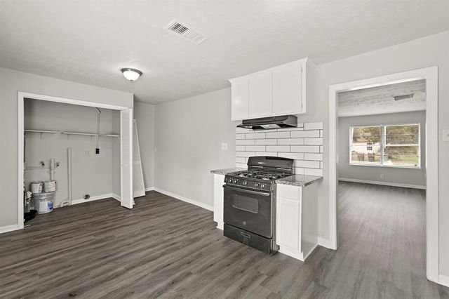 6314 Crestville Street, Houston, TX 77033
