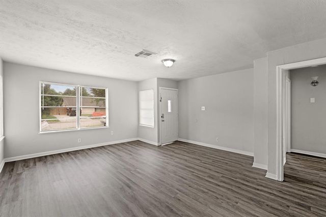 6314 Crestville Street, Houston, TX 77033