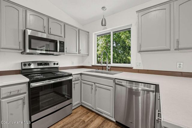 2825 N Cochise ST, Post Falls, ID 83854