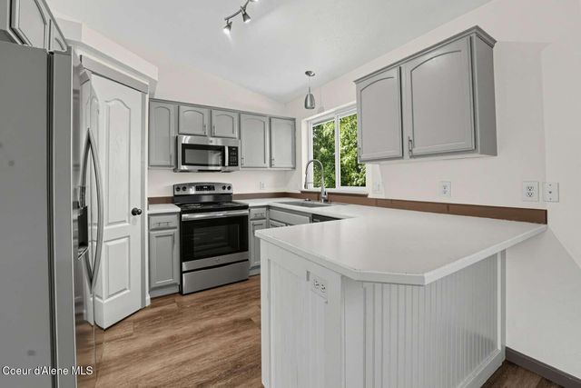 2825 N Cochise ST, Post Falls, ID 83854