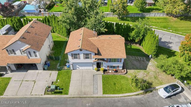 2825 N Cochise ST, Post Falls, ID 83854