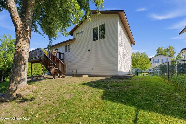 2825 N Cochise ST, Post Falls, ID 83854