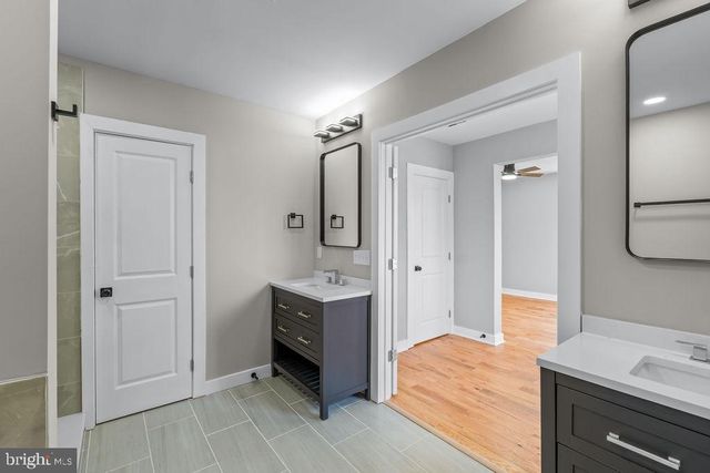 2316 MONROE ST NE, Washington, DC 20018