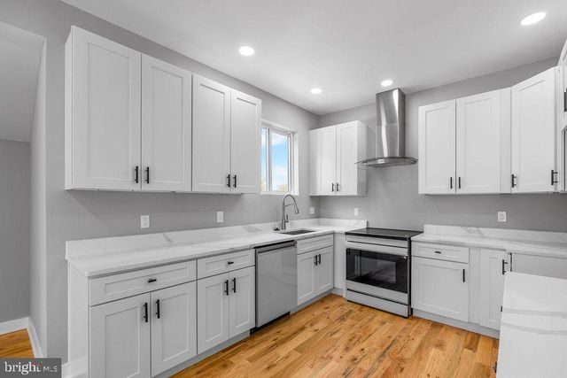 2316 MONROE ST NE, Washington, DC 20018