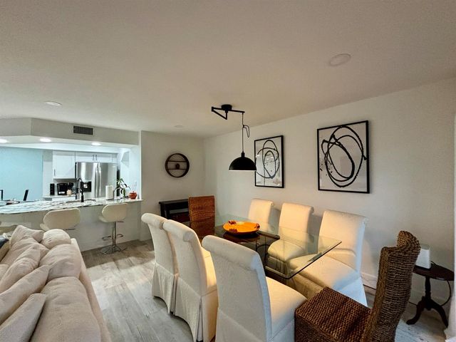 12692 Shoreline Drive 3b, Wellington, FL 33414