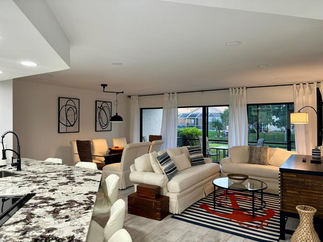 12692 Shoreline Drive 3b, Wellington, FL 33414