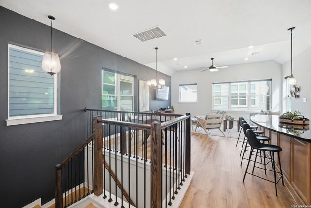 5843 Whitby Rd Unit 6, San Antonio, TX 78240