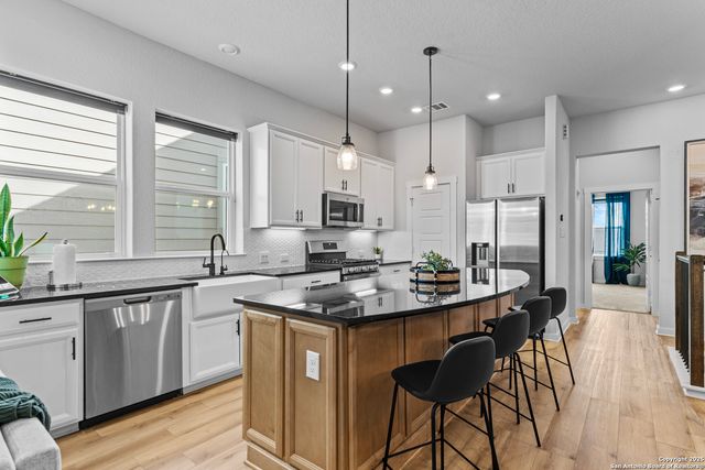 5843 Whitby Rd Unit 6, San Antonio, TX 78240