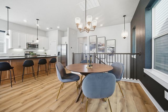 5843 Whitby Rd Unit 6, San Antonio, TX 78240