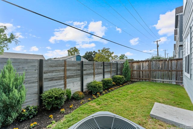 5843 Whitby Rd Unit 6, San Antonio, TX 78240